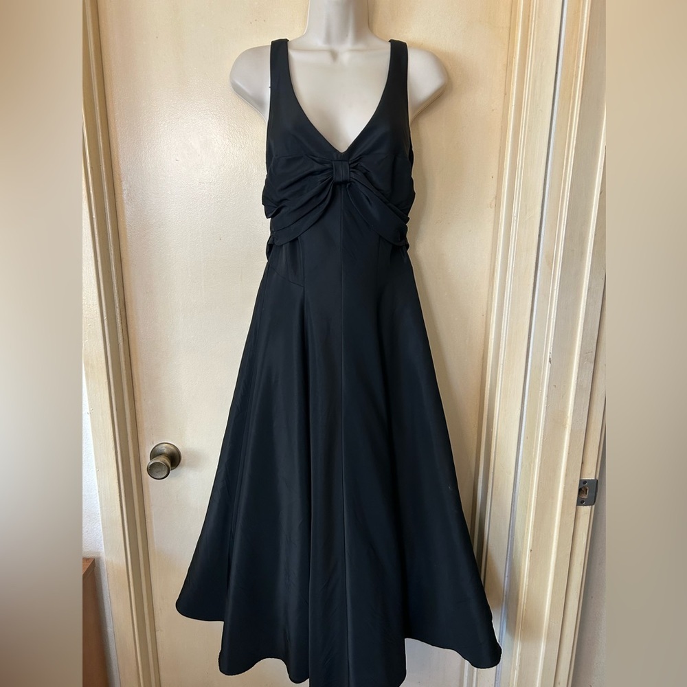 Nicole Miller Elegant Black Satin Dress with Bow Front size 4